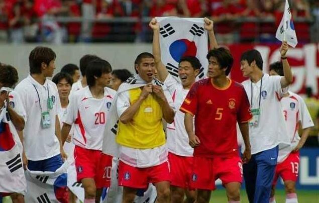 吉鲁提到年